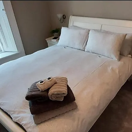 The Canalside At The Auld Shebeen Bar