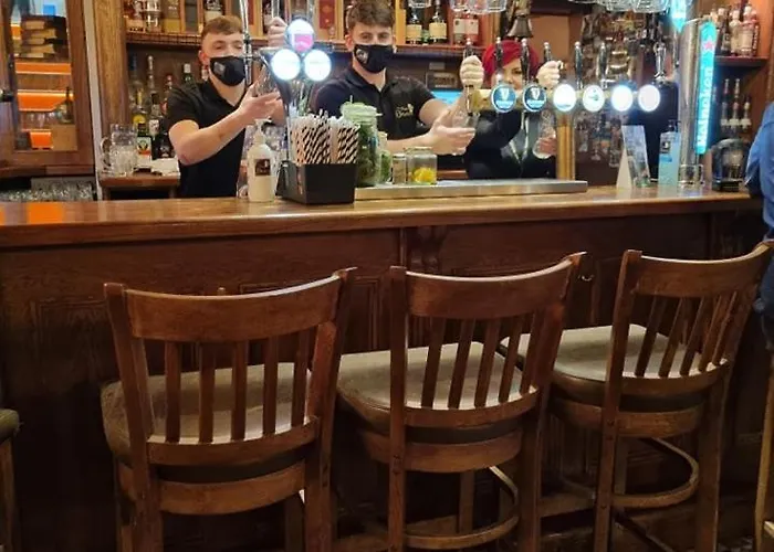 The Canalside At The Auld Shebeen Bar 住宿加早餐酒店