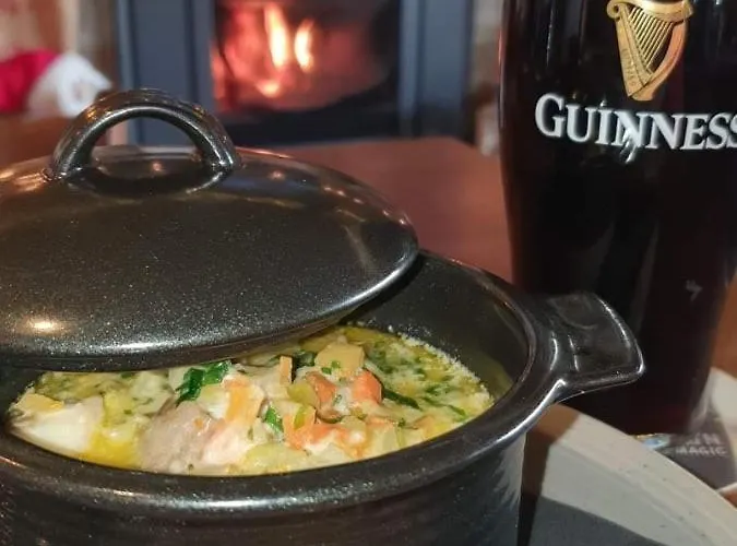 Bed & Breakfast The Canalside At The Auld Shebeen Bar